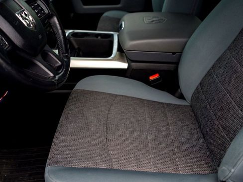 Used 2017 RAM 1500 Big Horn AWD/4WD image 10