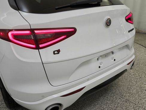 Used 2021 Alfa Romeo Stelvio Ti w/ Premium Package AWD/4WD image 29