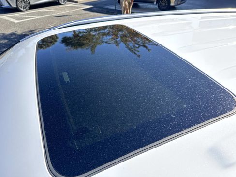 Used 2022 Kia Telluride EX w/ EX Premium Package image 11