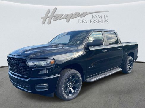 New 2026 RAM 1500 Express AWD/4WD image 7