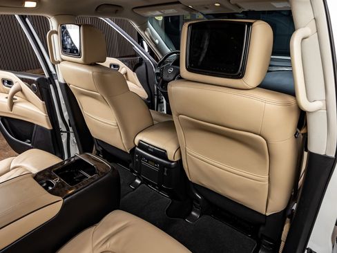 Used 2023 Nissan Armada Platinum w/ Captain's Chairs Package image 28