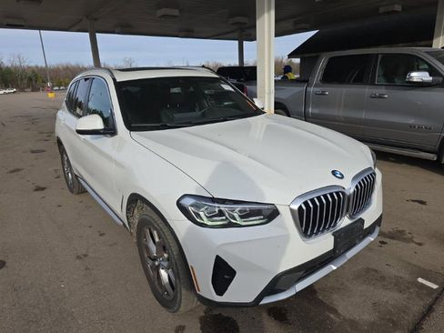 Used 2024 BMW X3 xDrive30i image 3