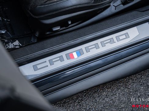 Used 2020 Chevrolet Camaro SS image 21