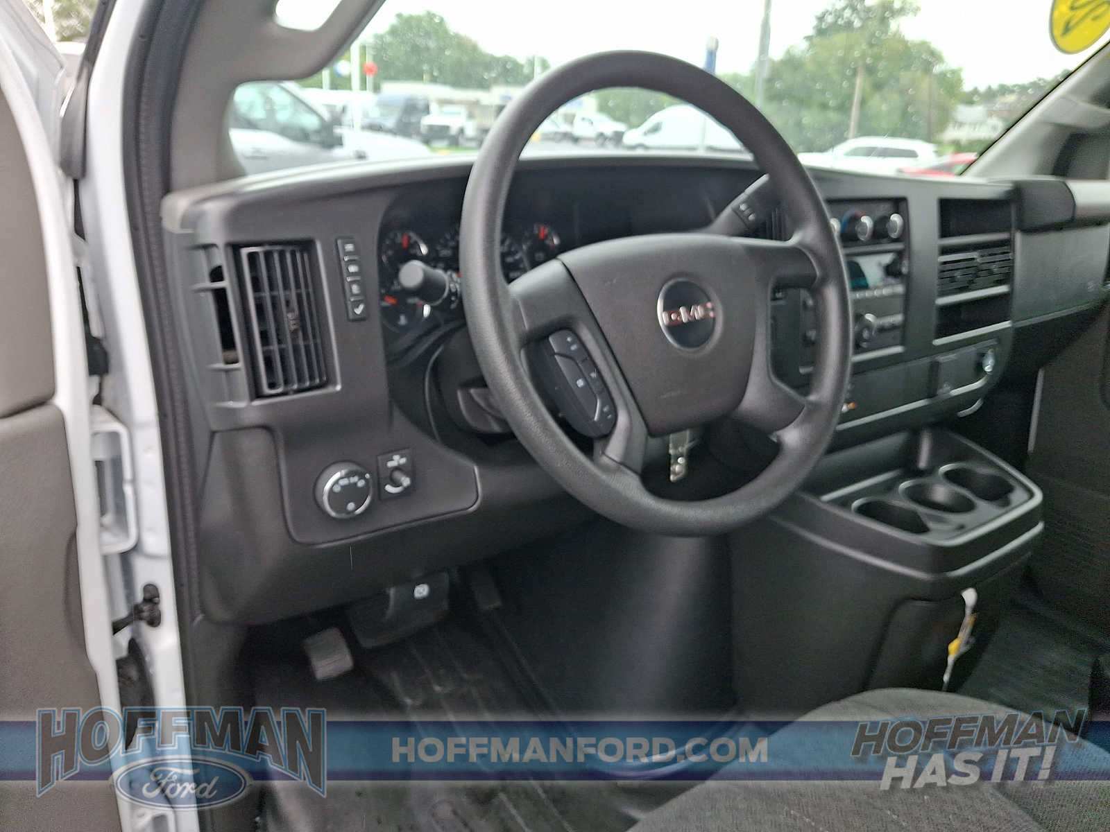 Used 2025 GMC Savana 2500 w/ Driver Convenience Package RWD image 12