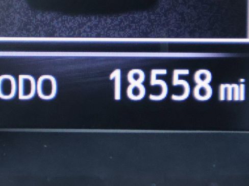 Certified 2022 Toyota Tacoma TRD Sport image 25