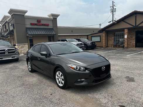 Used 2018 MAZDA MAZDA3 Sport image 3