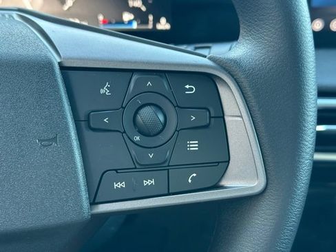 Used 2026 Nissan Sentra SV w/ Floor Mat Package FWD image 39