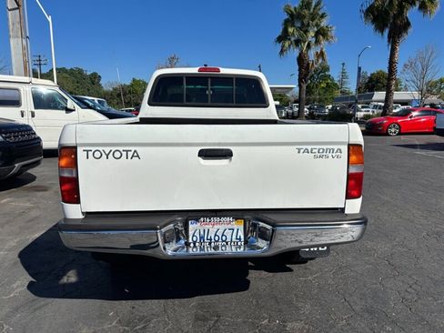 Used 1999 Toyota Tacoma 4x4 Xtracab V6 image 4