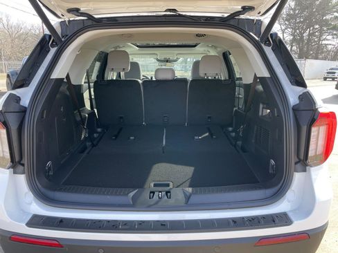 New 2026 Ford Explorer Active w/ Active Comfort Package AWD/4WD image 46