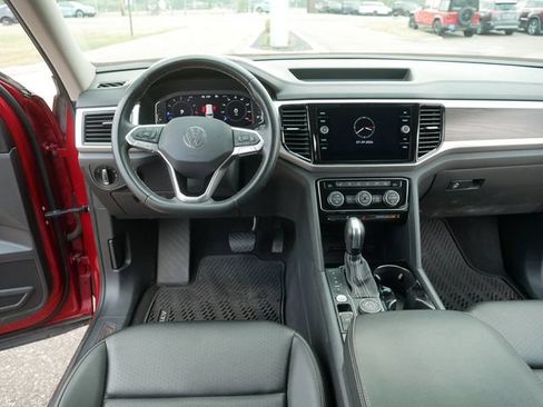 Certified 2023 Volkswagen Atlas SE w/ Black Wheel Package AWD/4WD image 22