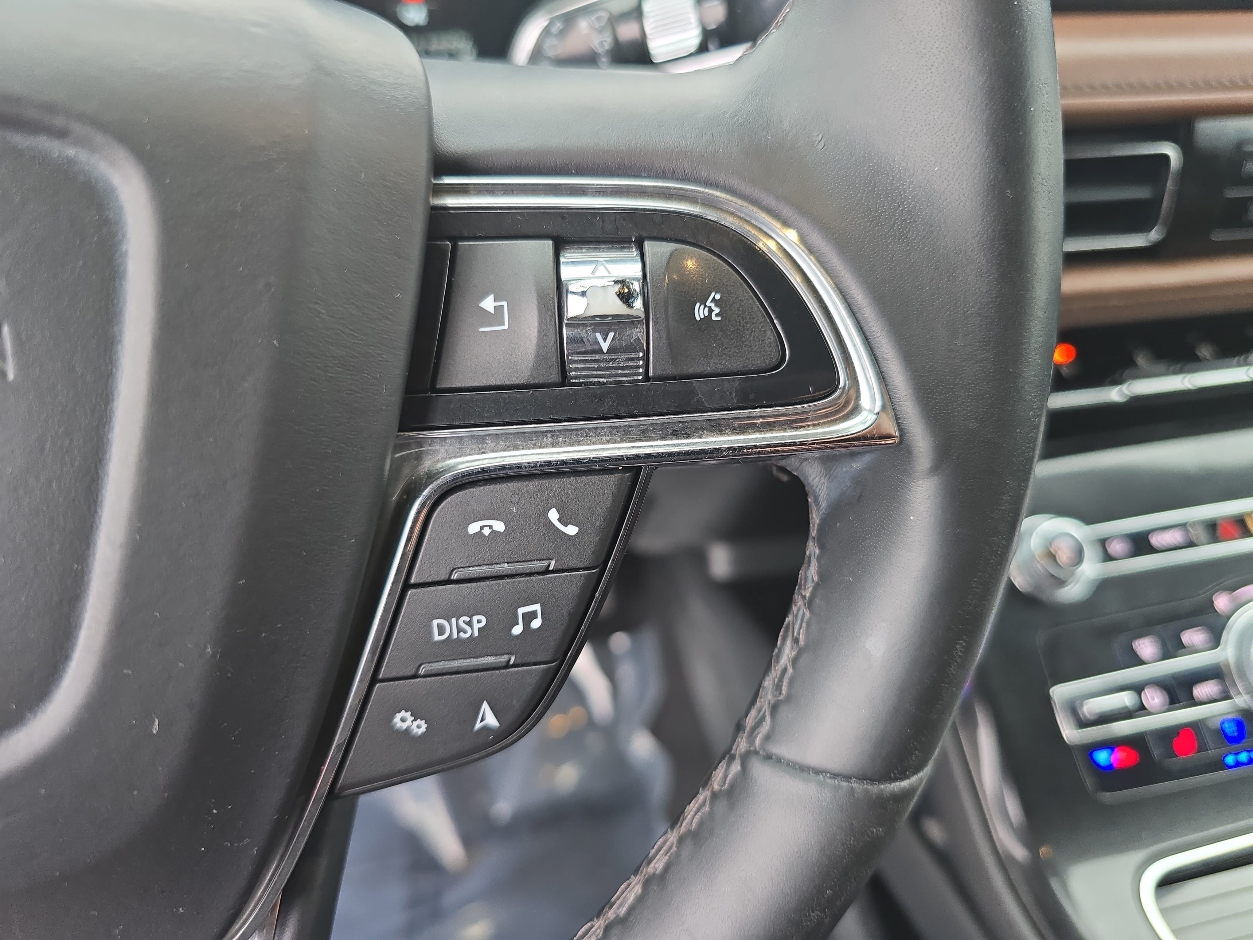 Certified 2023 Lincoln Nautilus Reserve AWD/4WD image 17