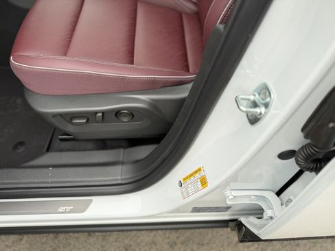 New 2026 Buick Envision Sport Touring image 12