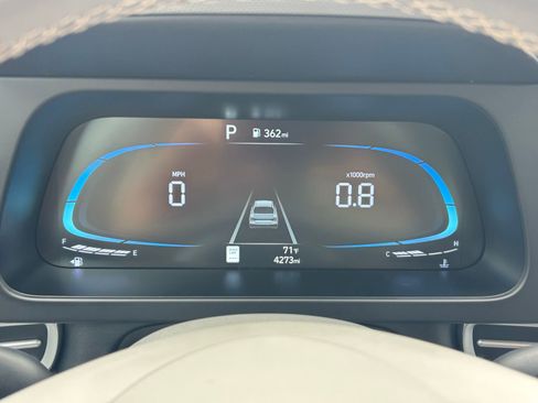 Certified 2025 Hyundai Elantra Sport FWD image 21