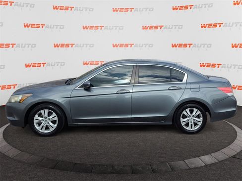 Used 2009 Honda Accord LX-P image 2