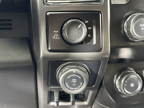 Used 2019 Ford F150 XLT w/ Equipment Group 302A Luxury AWD/4WD image 14
