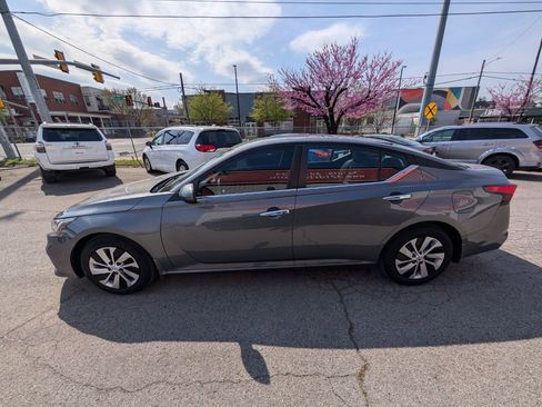 Used 2020 Nissan Altima 2.5 S FWD image 9