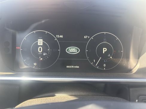 Used 2017 Land Rover Range Rover HSE image 29