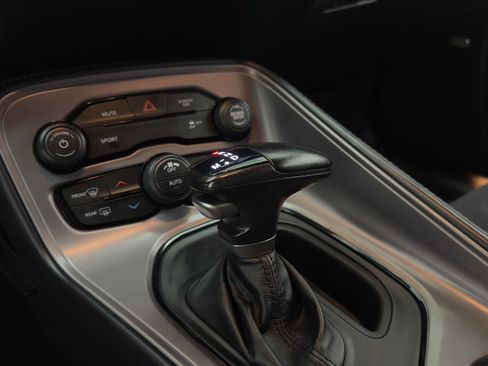 Used 2023 Dodge Challenger SXT RWD image 17