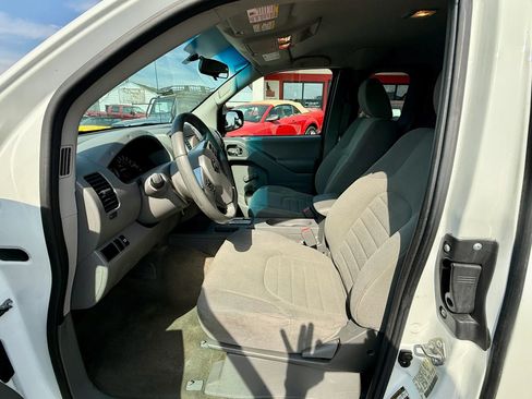 Used 2017 Nissan Frontier S RWD image 9