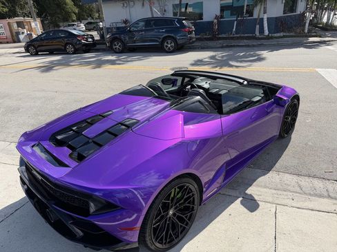 Used 2020 Lamborghini Huracan EVO image 31