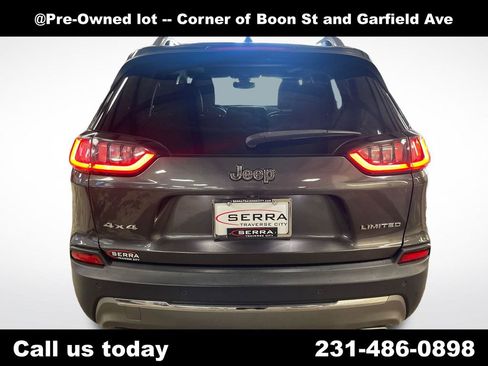 Used 2019 Jeep Cherokee Limited AWD/4WD image 4