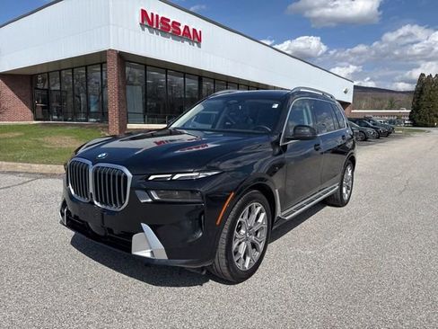 Used 2026 BMW X7 xDrive40i image 2