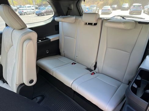 New 2026 Toyota Grand Highlander AWD Hybrid image 23