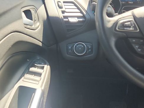 Certified 2017 Ford Escape SE w/ Equipment Group 201A AWD/4WD image 13