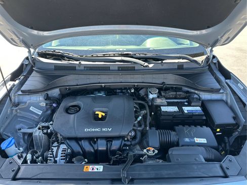Certified 2021 Hyundai Kona SEL AWD/4WD image 11