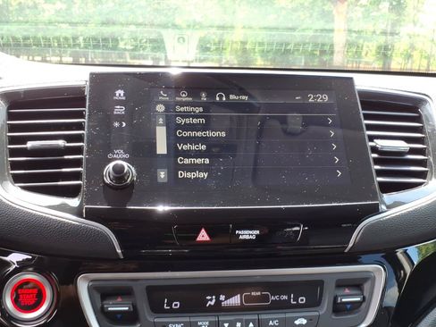 Used 2019 Honda Pilot Touring image 26