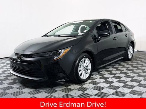 Certified 2026 Toyota Corolla LE w/ LE Premium Package FWD image 3