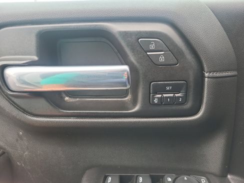 Used 2021 Chevrolet Silverado 1500 LTZ w/ Technology Package image 13