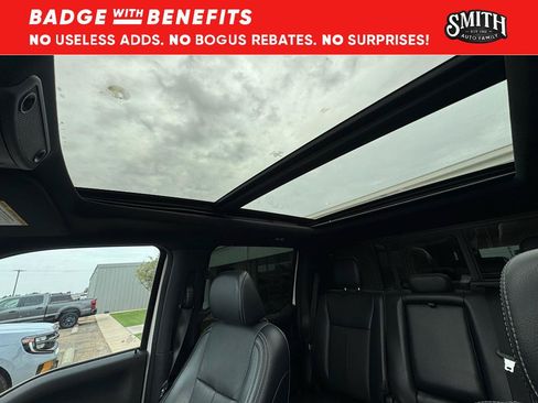 Used 2022 Ford F250 Lariat w/ Tremor Off-Road Package AWD/4WD image 20