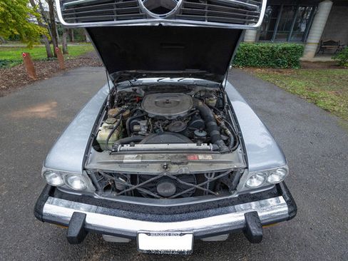 Used 1987 Mercedes-Benz 560 SL image 16