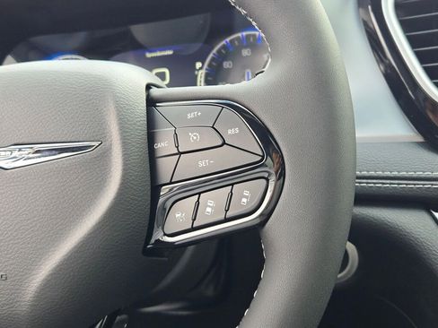 New 2026 Chrysler Pacifica Limited w/ S Appearance Package image 34