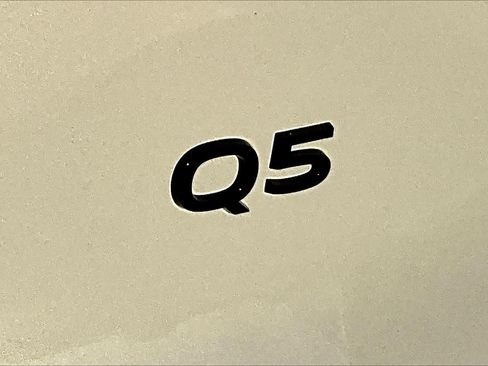 New 2025 Audi Q5 Premium Plus image 15