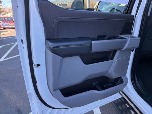 Used 2023 Ford F250 XLT w/ Black Appearance Package image 20