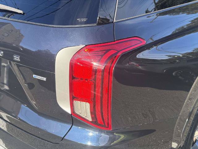 Used 2022 Hyundai Palisade Limited AWD/4WD image 9