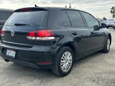 Used 2013 Volkswagen Golf 4-Door image 3