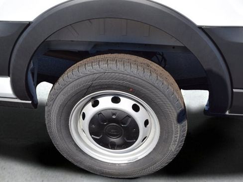 New 2026 Ford Transit 250 148 Medium Roof RWD image 5