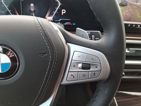 Used 2026 BMW X7 xDrive40i image 23