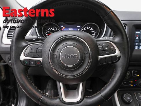 Used 2018 Jeep Compass Latitude w/ Popular Equipment Group AWD/4WD image 10