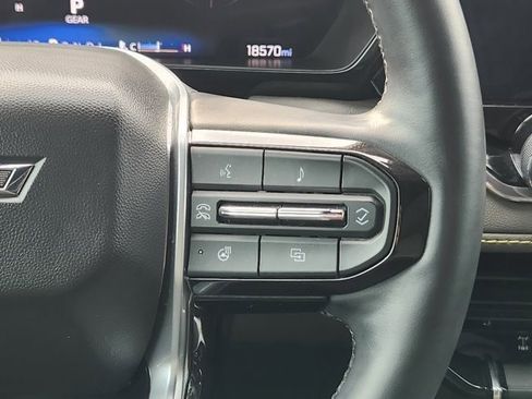 Used 2024 Chevrolet Colorado ZR2 w/ ZR2 Convenience Package III image 28