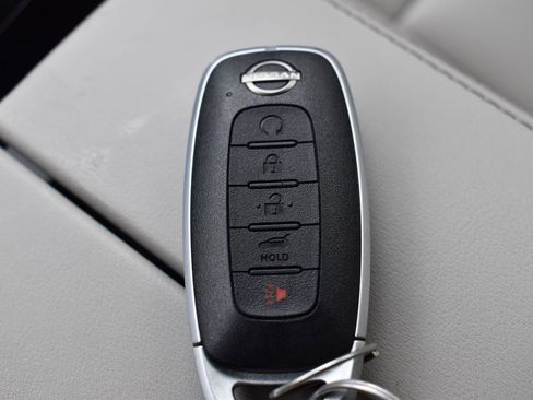 Used 2023 Nissan Rogue SL w/ SL Premium Package FWD image 45