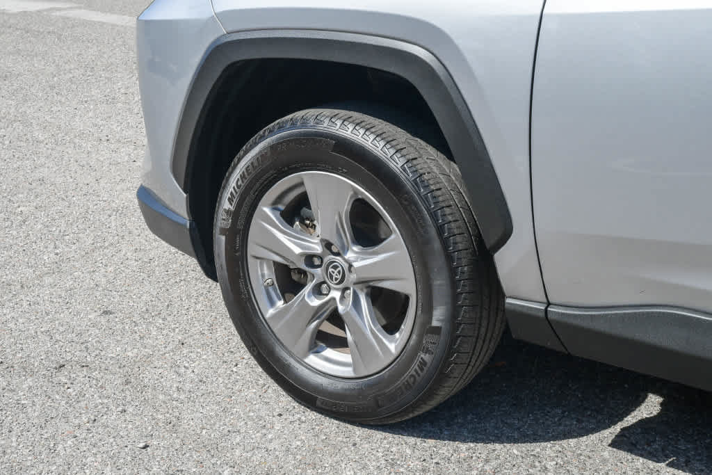 Certified 2024 Toyota RAV4 LE AWD/4WD image 10