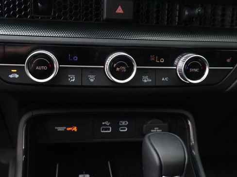 Used 2025 Honda CR-V Sport-L image 8