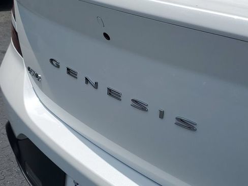 Used 2023 Genesis G70 2.0T RWD image 7