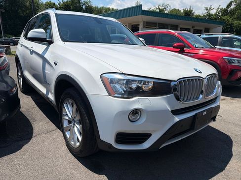 Used 2016 BMW X3 xDrive28i AWD/4WD image 3