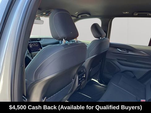 New 2026 Jeep Grand Cherokee Laredo RWD image 20
