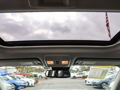 Used 2018 MAZDA CX-9 Touring w/ Touring Premium Package FWD image 7